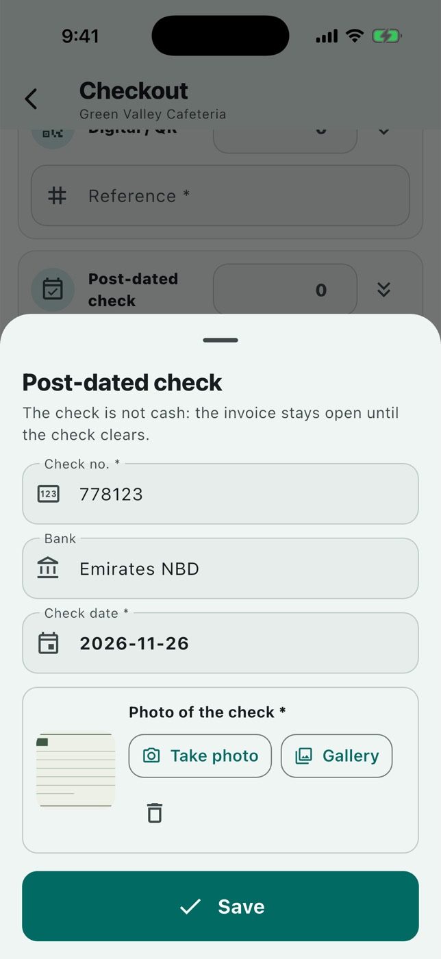 A post-dated check: number, bank, date and a photo of the check.